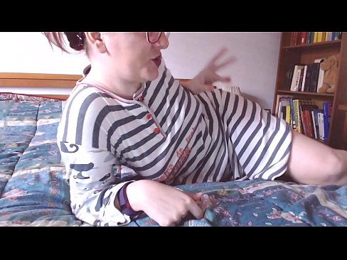 ❤️ この大きな黒いチンコを口に含む小さな奴隷 ️❌ 上質なセックス ❌️❤